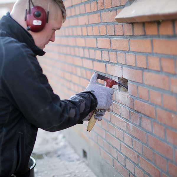 Kan man isolere ovenpå gammel isolering?